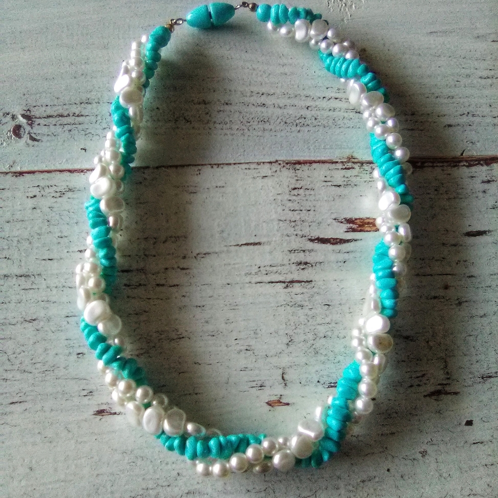 Vintage Hawaiian Style Faux Pearl and Turquoise Necklace